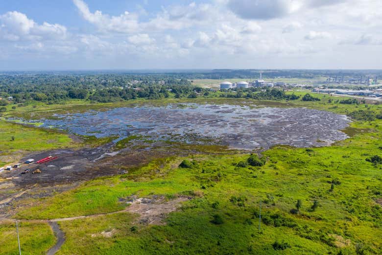 Excursión al templo sobre el Mar y el lago de la Brea