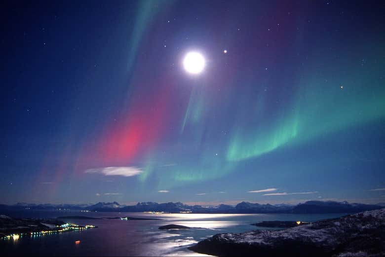 Tour de la aurora boreal por Bodø