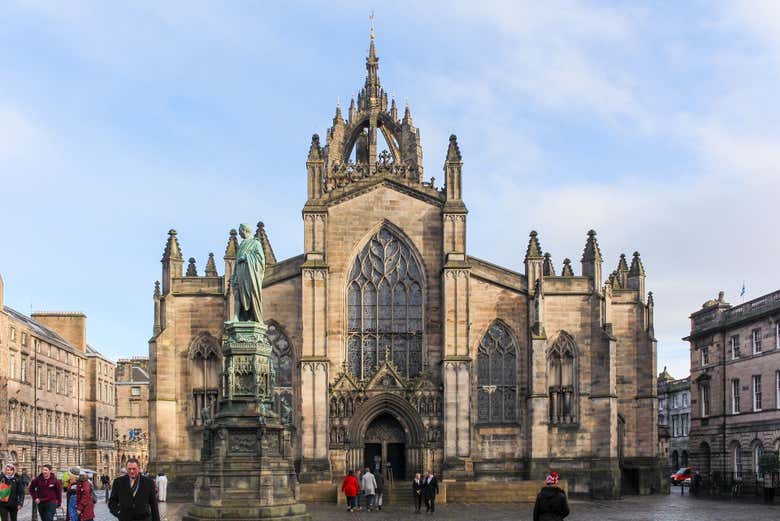 Tour de Edimburgo al completo + Entrada al Castillo