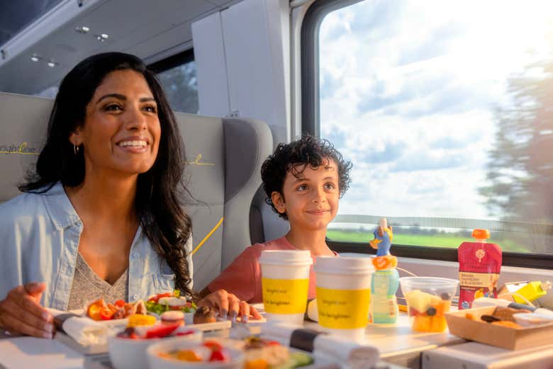 Tren de alta velocidad Brightline entre West Palm Beach y Miami