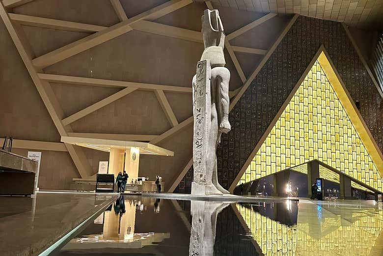 Tour por el Gran Museo Egipcio con entradas + Traslado desde el hotel