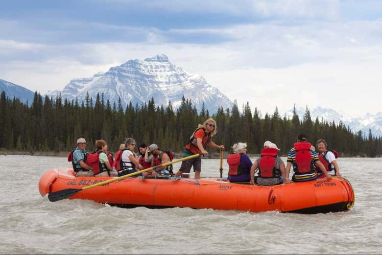 Rafting en el río Athabasca