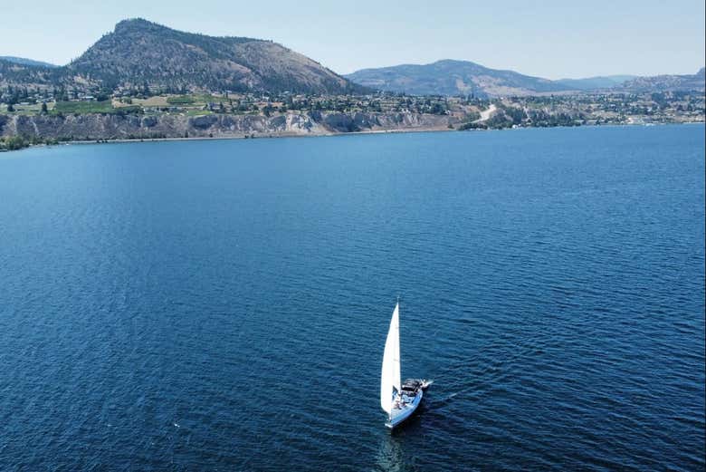 Paseo en velero por el lago Okanagan - Galería 1