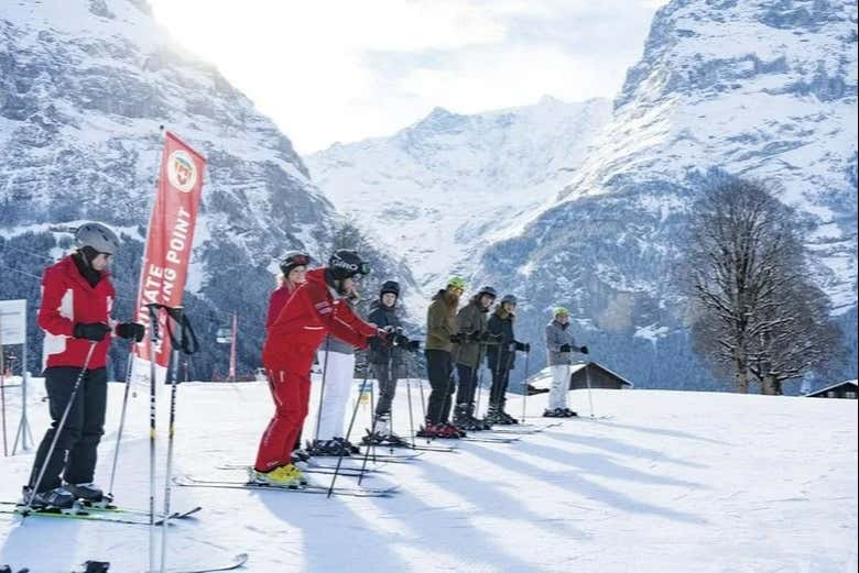 Excursión a Grindelwald con clase de esquí