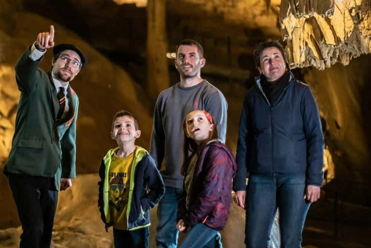 Visita guiada por las Grutas de Bétharram