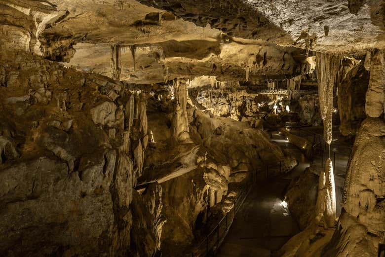 Visita guiada por las Grutas de Bétharram