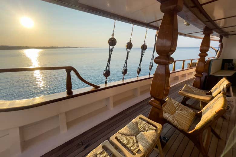 Paseo en barco al atardecer por Protaras