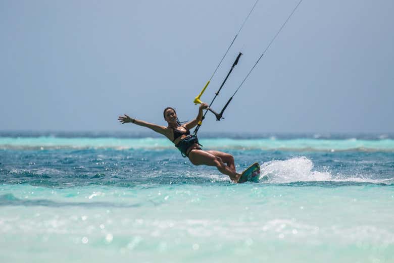 Curso de kitesurf en Dajla