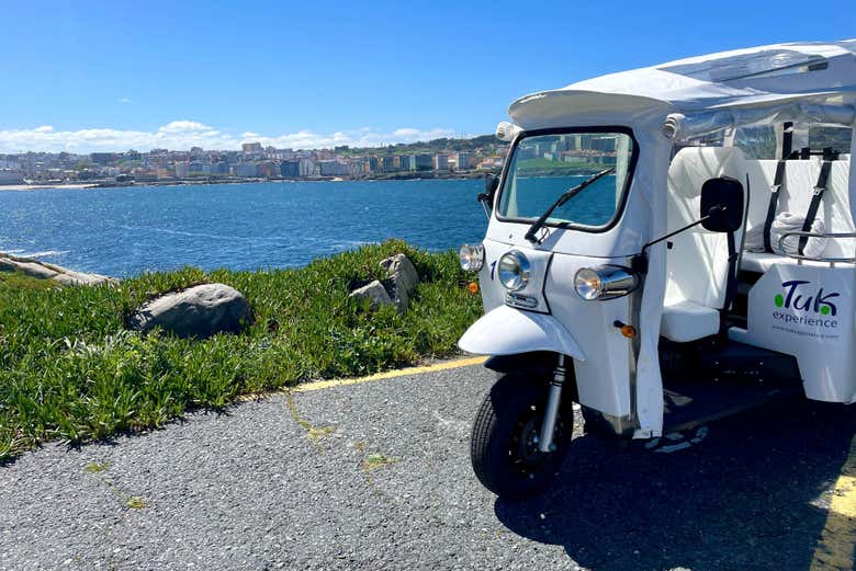 Tour privado en tuk tuk por La Coruña