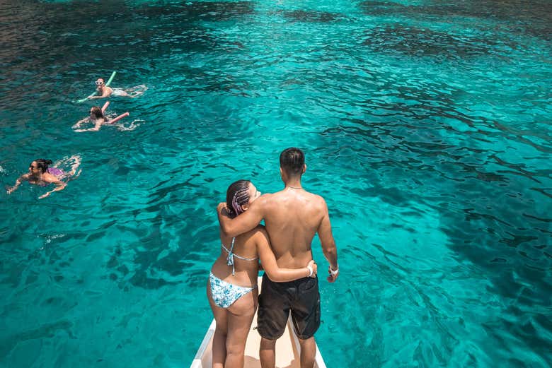 Crucero en catamarán a la isla de Comino y la Laguna Azul