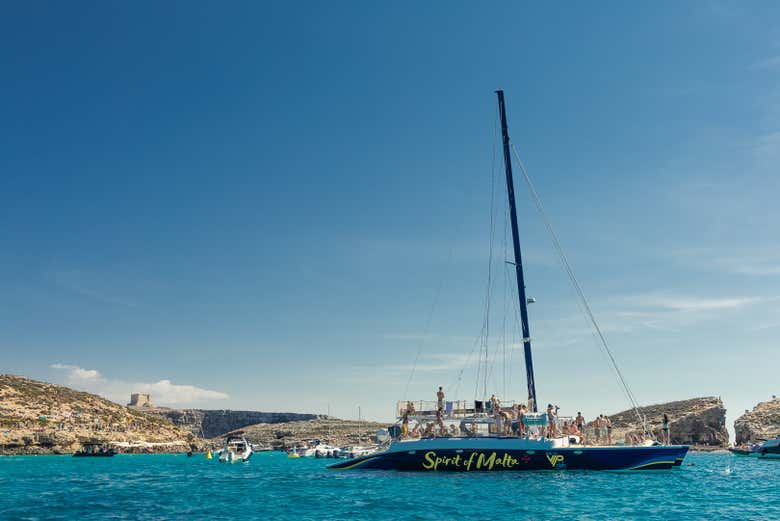 Crucero en catamarán a la isla de Comino y la Laguna Azul