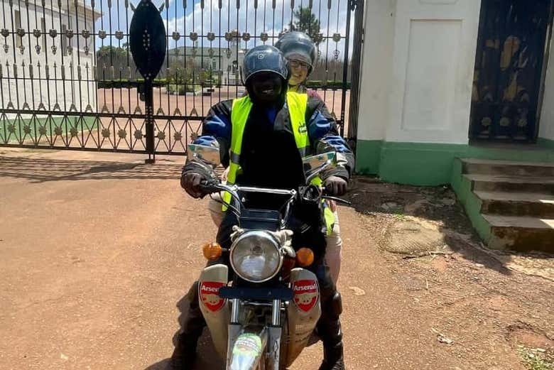 Tour en moto por Kampala