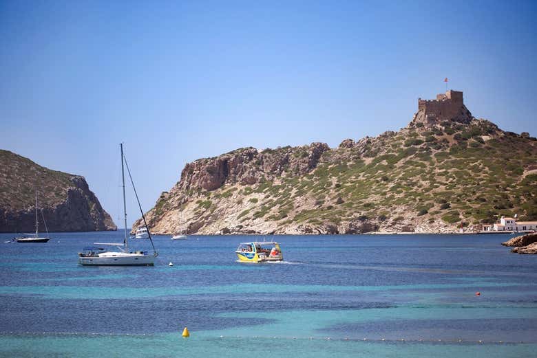 Tour por Cabrera, la vuelta a la isla en barco