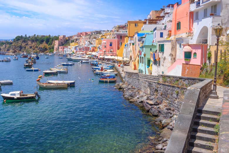 Excursión a Procida + Crucero por la costa de Ischia