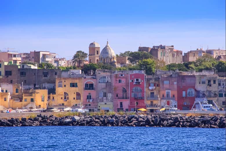 Excursión a Procida + Crucero por la costa de Ischia