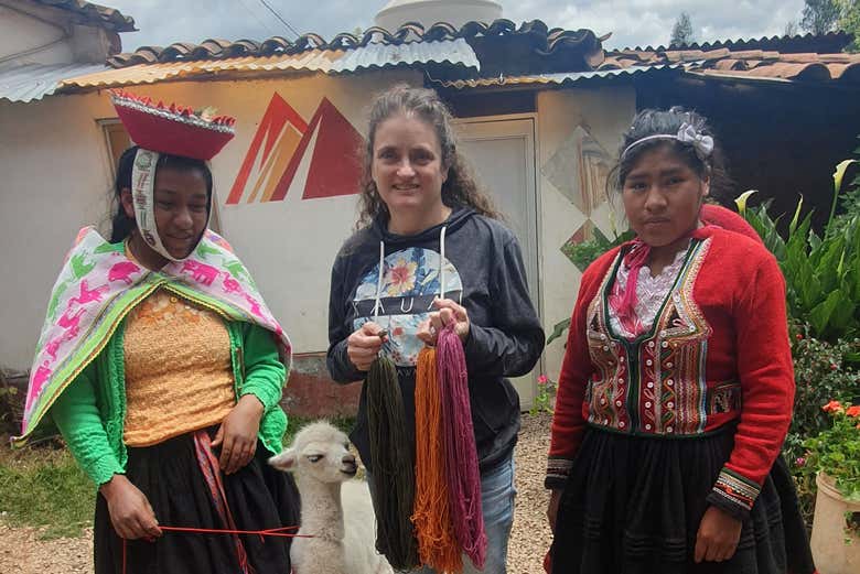 Visita a la comunidad Racchi Ayllu + Taller de tejido andino