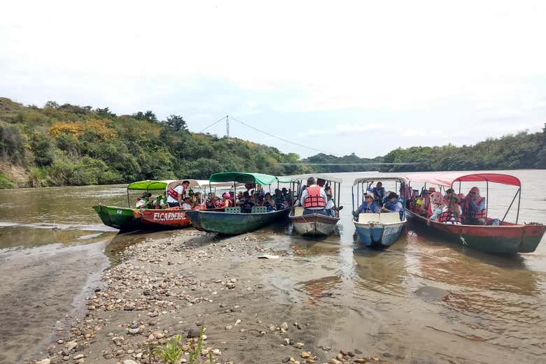 Paseo en barco por el río Magdalena + Degustación de Achira