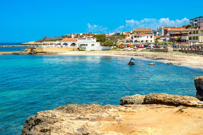 Tour en kayak por las cuevas de Porto Torres