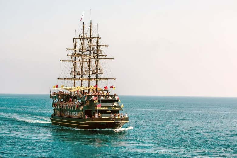 Paseo en barco pirata por Marmaris