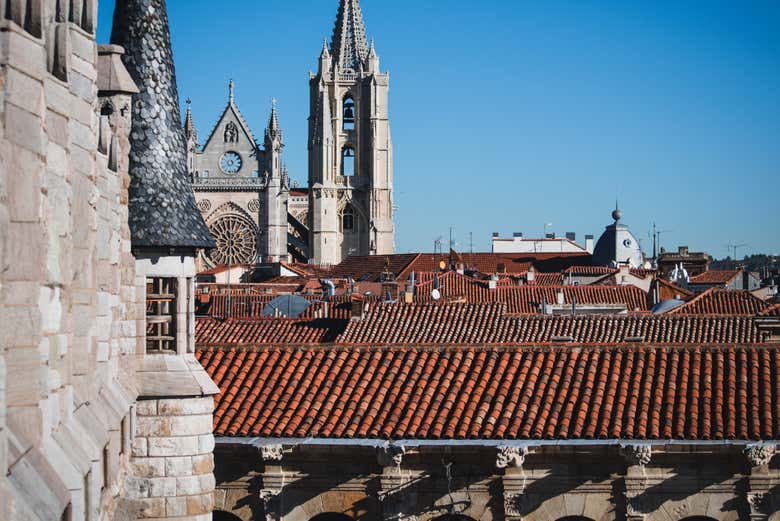 Entrada a la Casa Botines