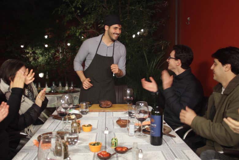 Asado argentino en el barrio de Colegiales