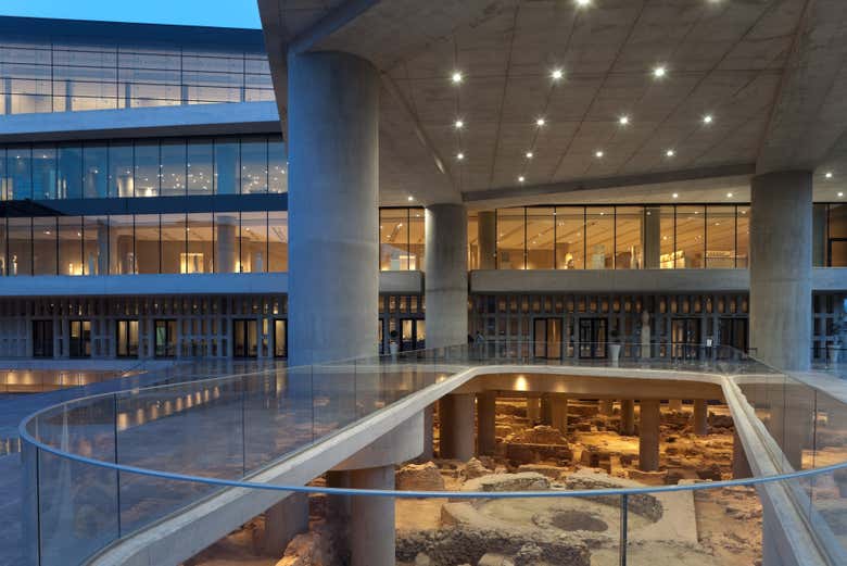 Visita guiada por la Acrópolis y su museo