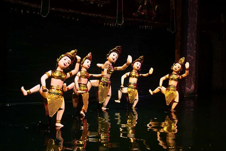Espectáculo de marionetas sobre el agua