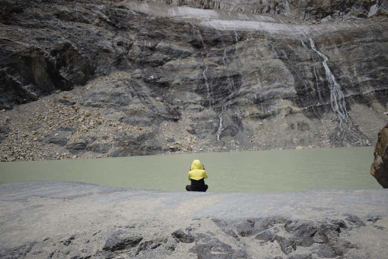 Senderismo por el nevado de Charquini