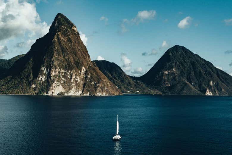Excursión a la bahía de Soufrière en barco