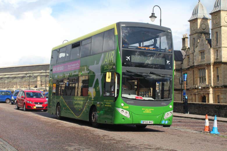 Autobús entre el aeropuerto de Brístol y Bath