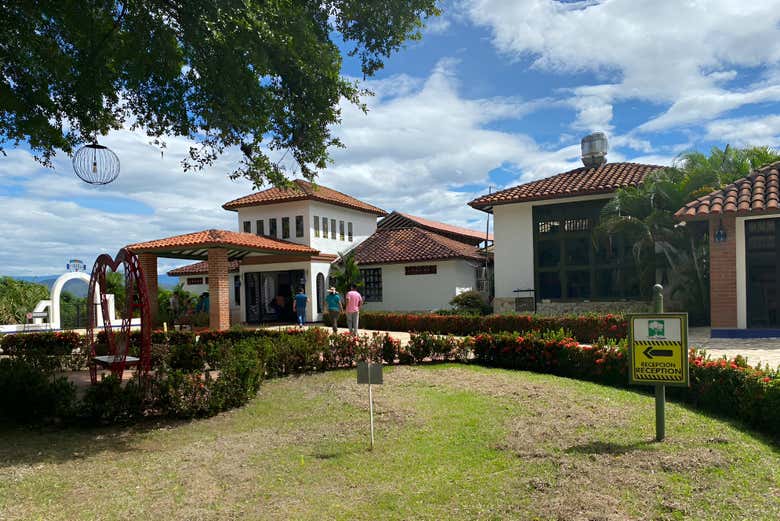 Visita a la bodega y cervecería Casa Bohemia