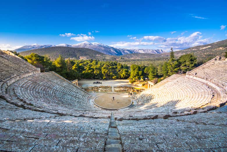 Entrada al yacimiento arqueológico de Epidauro