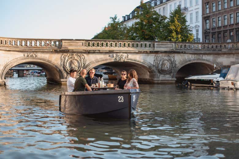 Alquiler de barco sin licencia en Copenhague