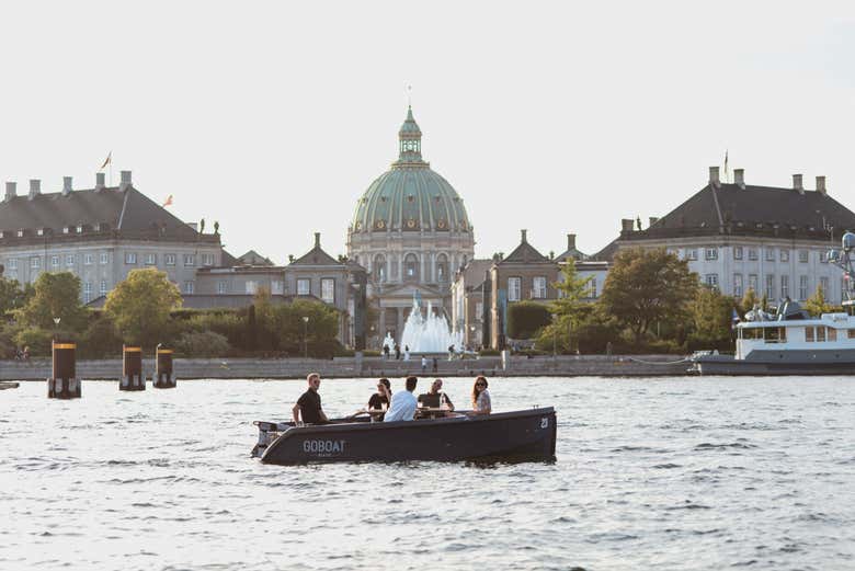 Alquiler de barco sin licencia en Copenhague