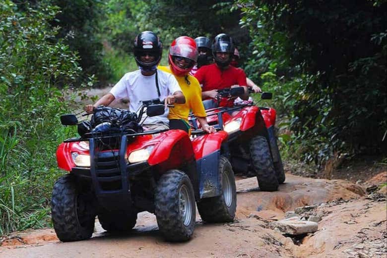 Tour en quad por Arraial d'Ajuda