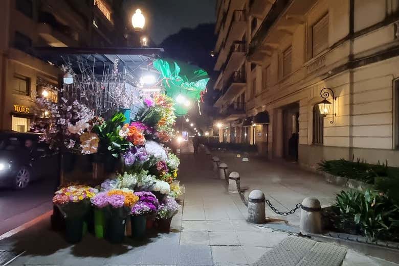 Tour nocturno por La Recoleta + Espectáculo de jazz