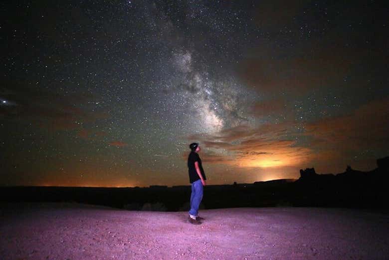 Observación de estrellas en Monument Valley