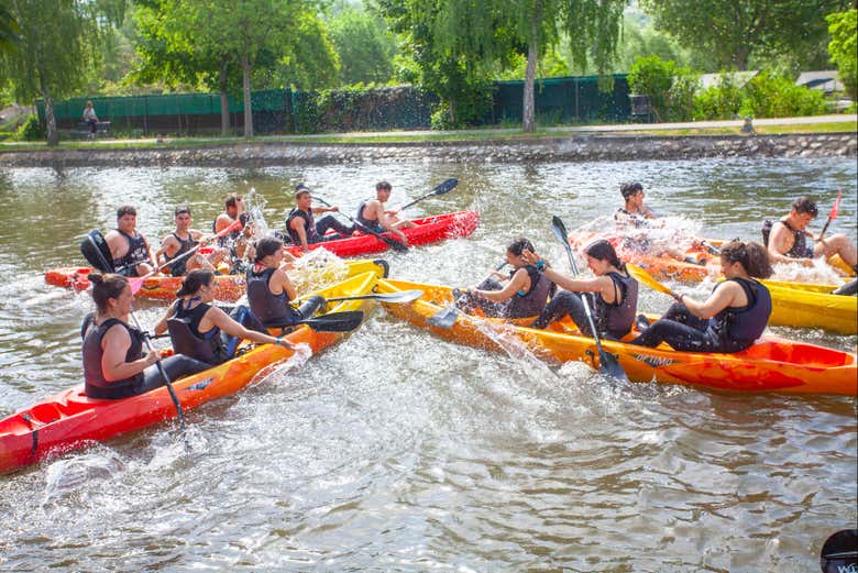 Tour en kayak por el canal olímpico del Segre