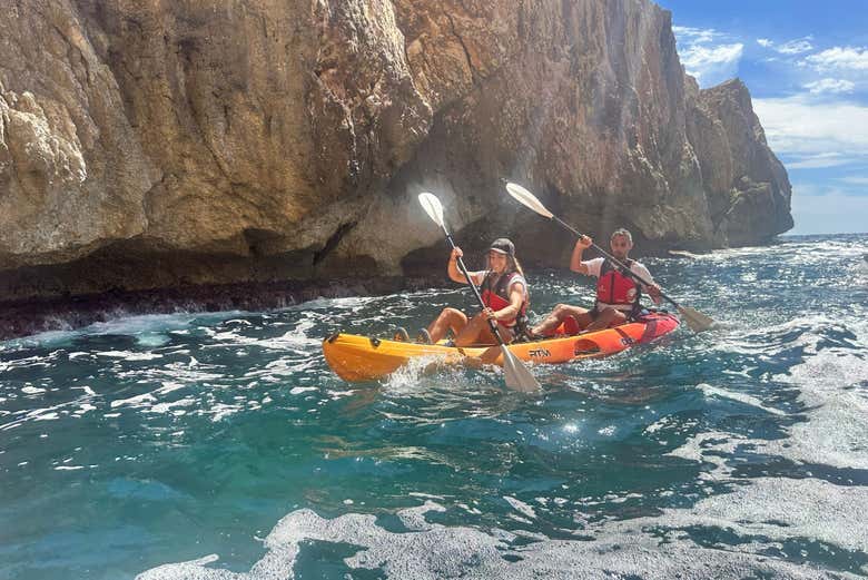 Tour en kayak por Cala Granadella