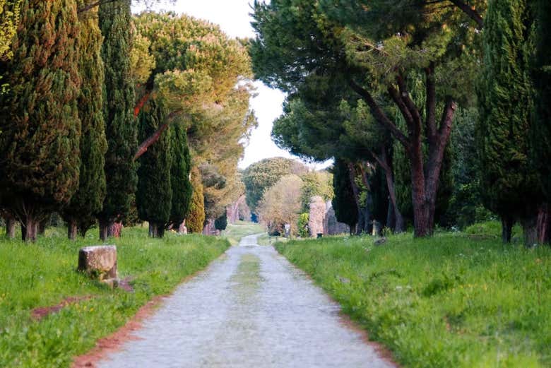 Visita guiada por las catacumbas de San Sebastián