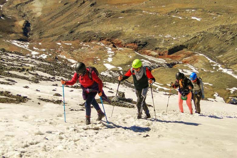 Trekking al volcán Copahue