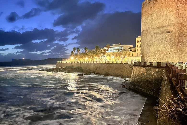 Tour nocturno por Alguer