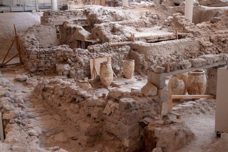 Entrada al yacimiento arqueológico de Akrotiri