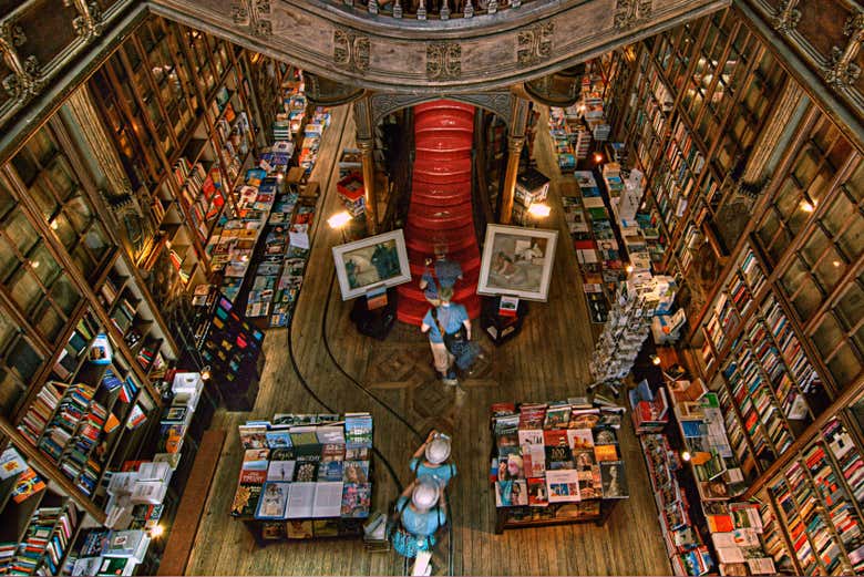 Tour por Oporto con visita a la Librería Lello + Paseo en barco y teleférico de Gaia