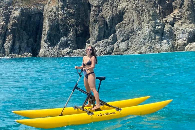 Tour en bicicleta acuática por Fernando de Noronha