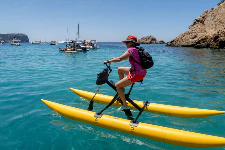 Tour en bicicleta acuática por Fernando de Noronha