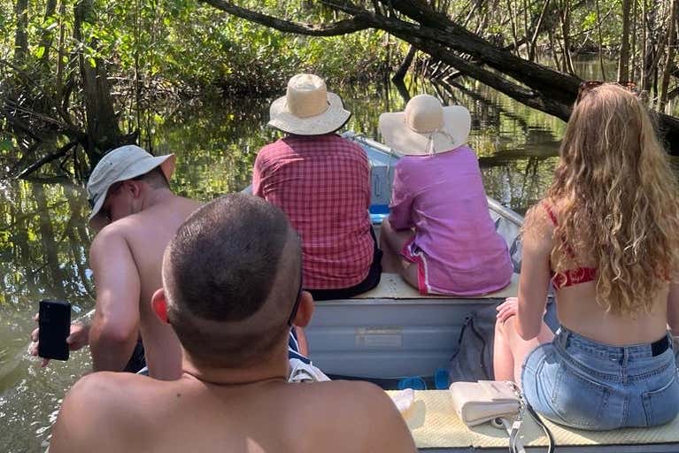 Paseo en barco por el río de Contas