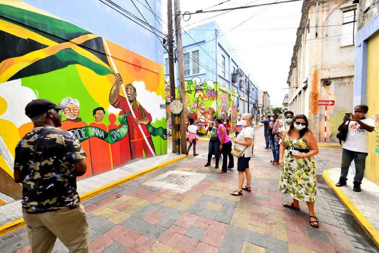 Tour de arte urbano por Kingston