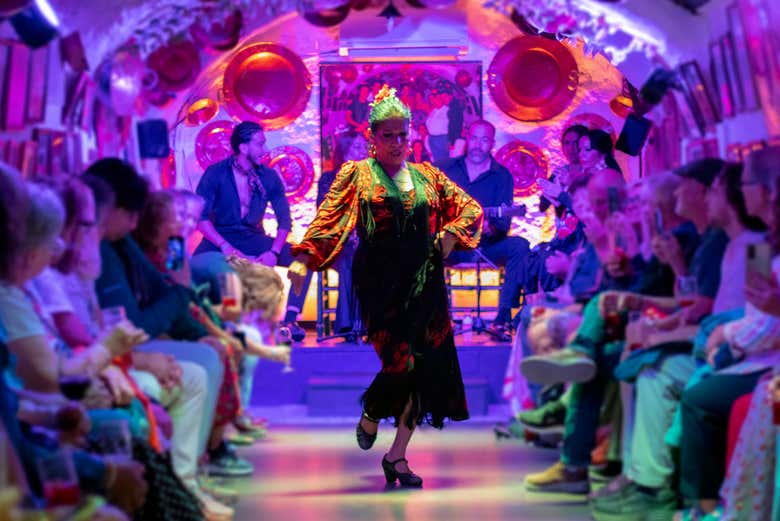 Espectáculo flamenco en el tablao Cueva de la Rocío