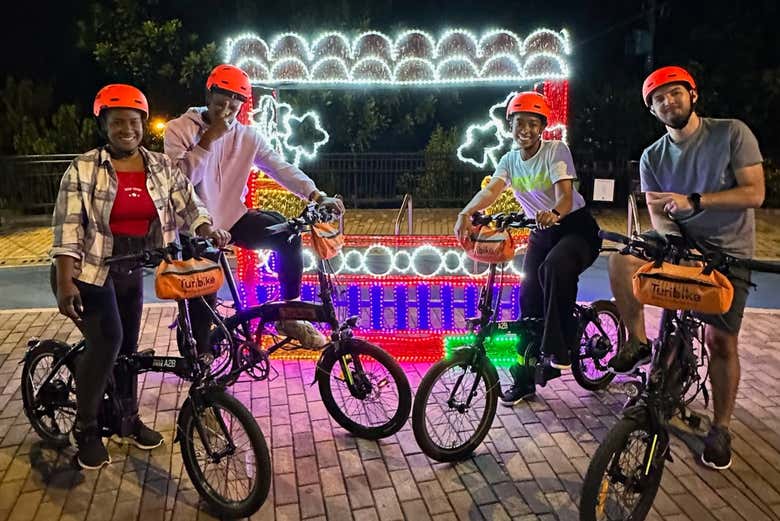 Tour navideño en bicicleta eléctrica por Medellín